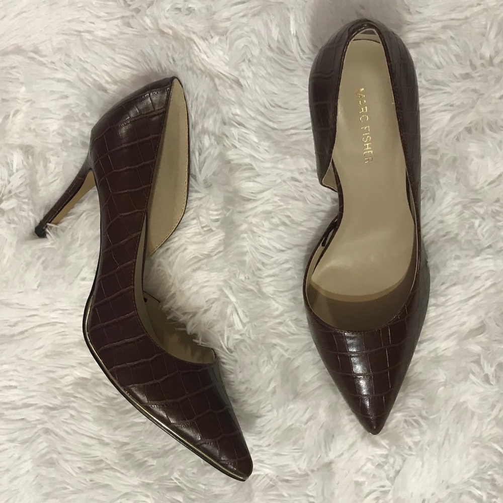 NWOB Marc Fisher Brown Croc Pointed Pumps
